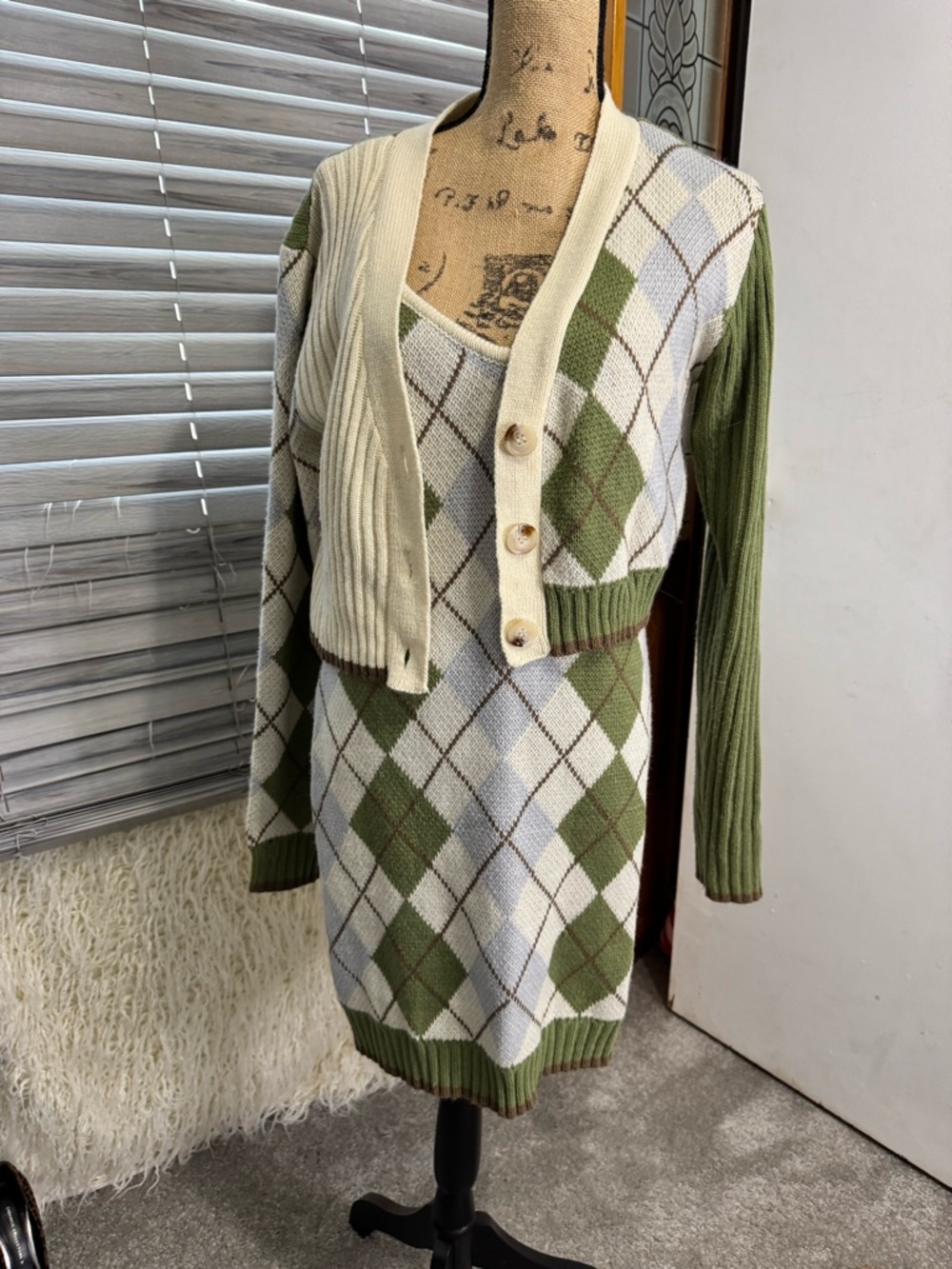 Fashion Nova Olive Green and Cream Knit set